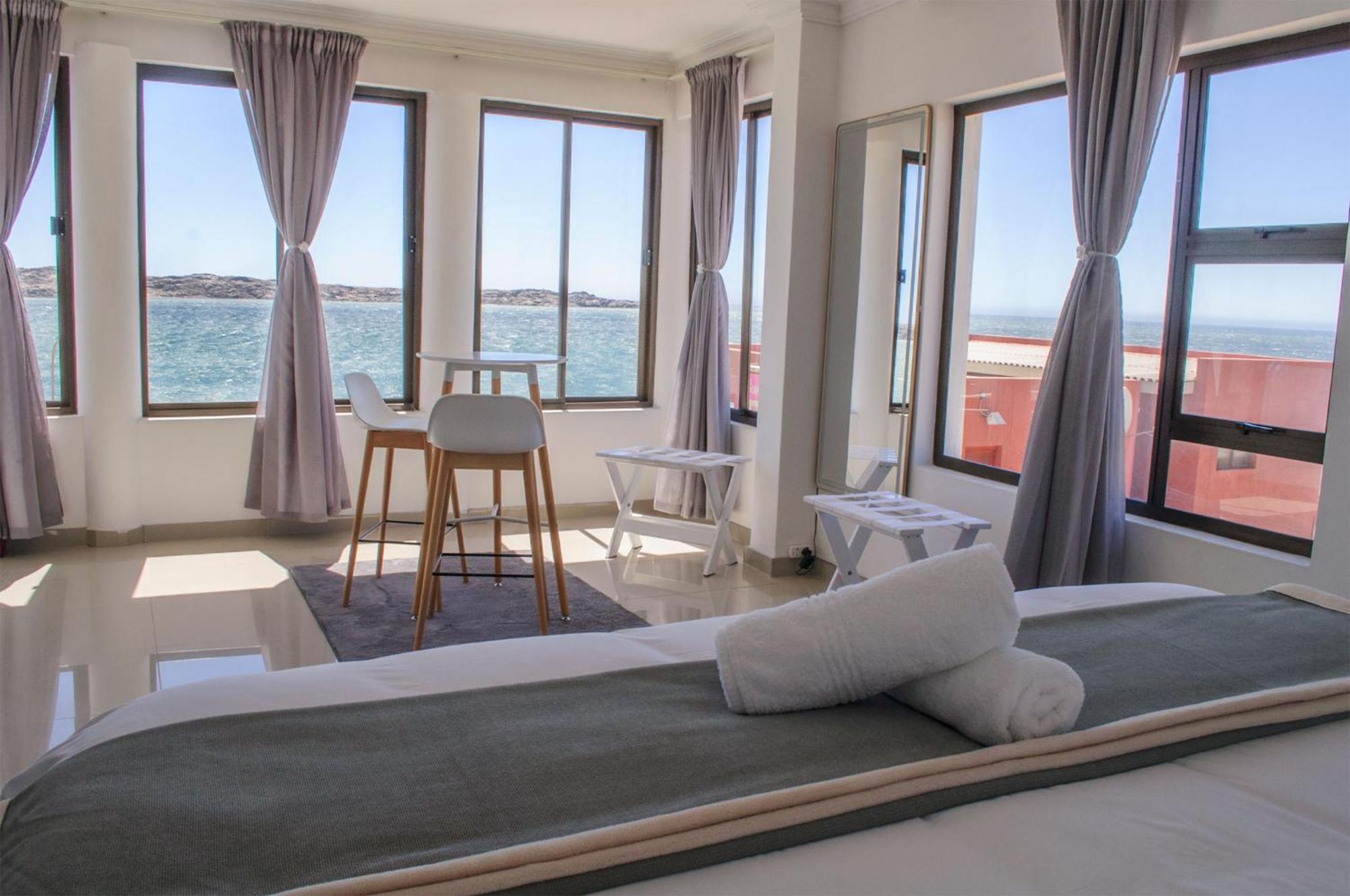 Shark Island Guesthouse Lüderitz Dış mekan fotoğraf
