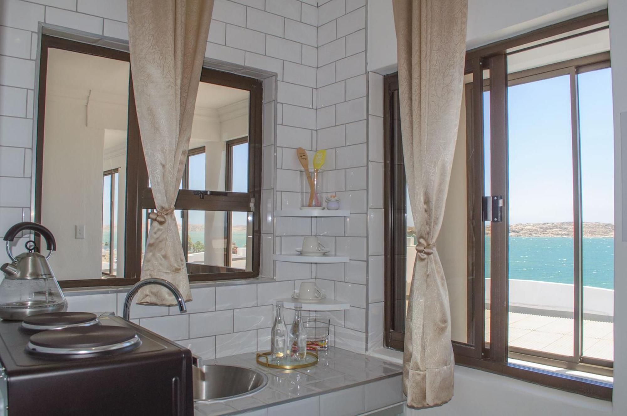 Shark Island Guesthouse Lüderitz Dış mekan fotoğraf