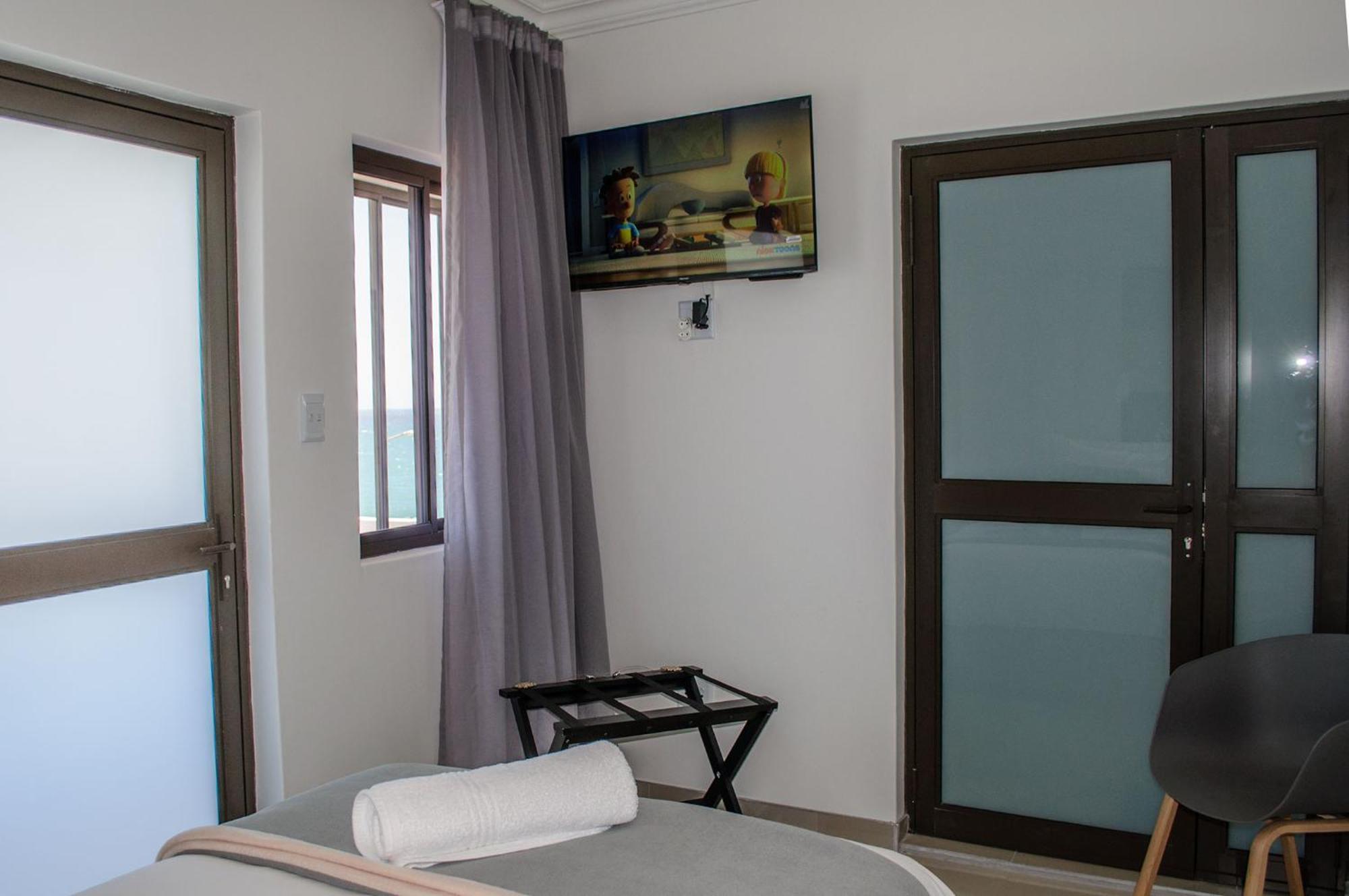 Shark Island Guesthouse Lüderitz Dış mekan fotoğraf