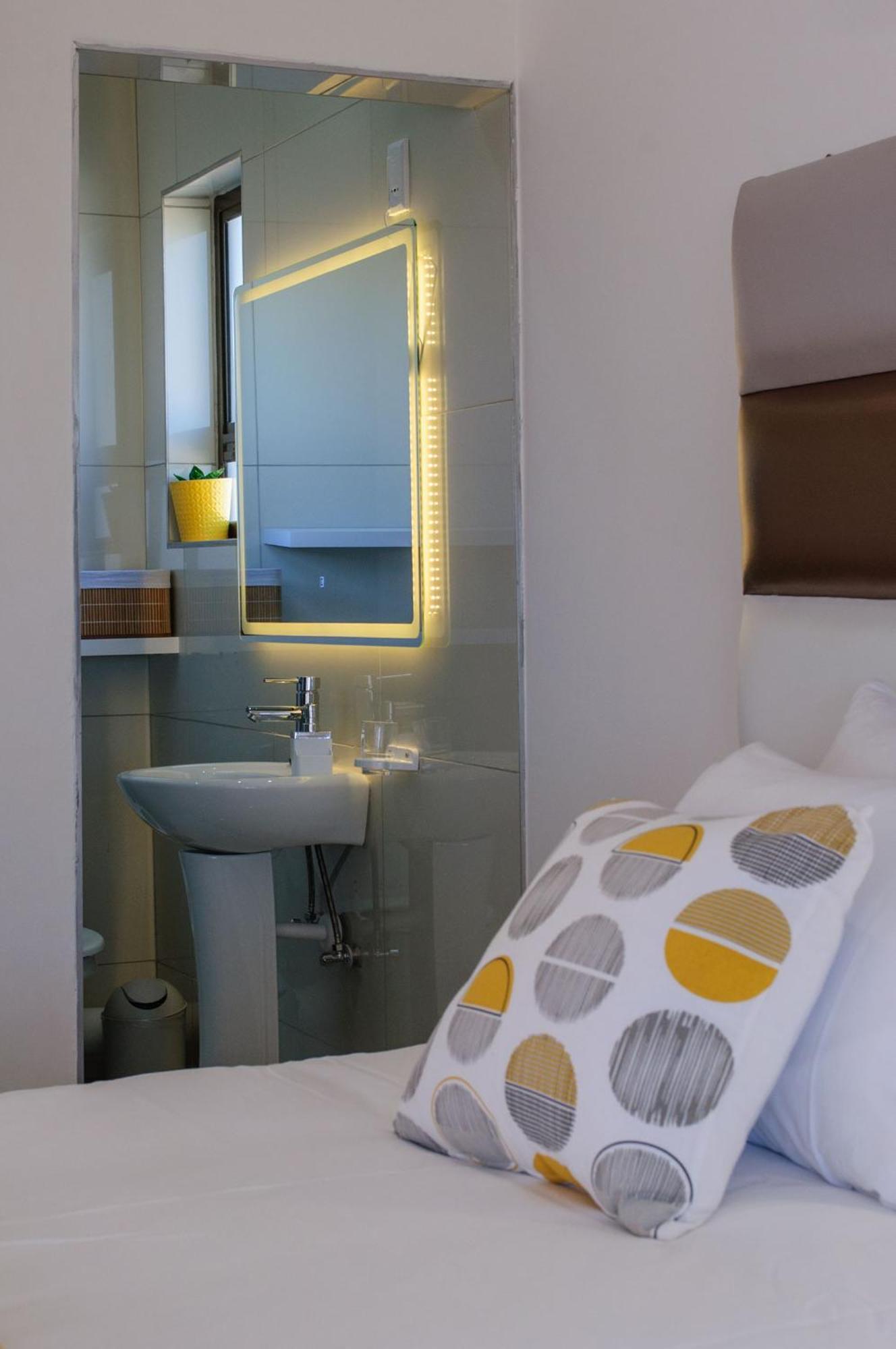 Shark Island Guesthouse Lüderitz Dış mekan fotoğraf