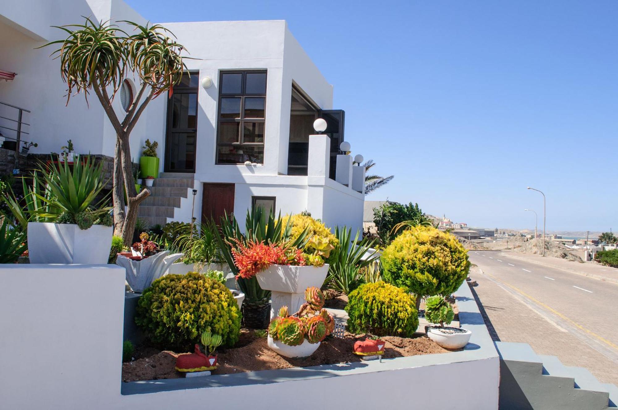 Shark Island Guesthouse Lüderitz Dış mekan fotoğraf